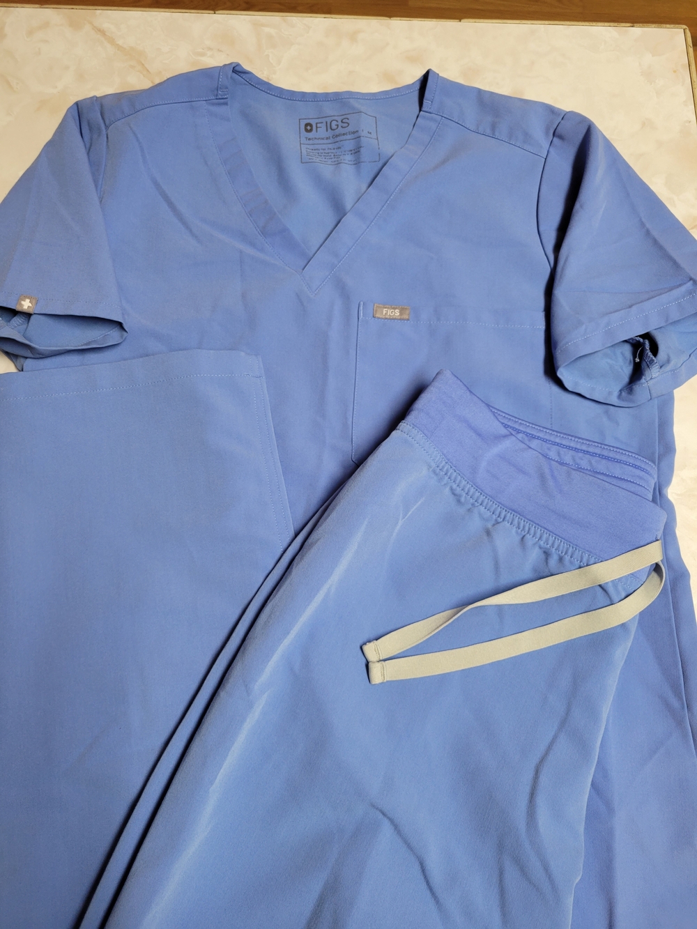 FIGS Ceil Blue Scrub Set M Top S Tall Livingston Pants Catarina Top